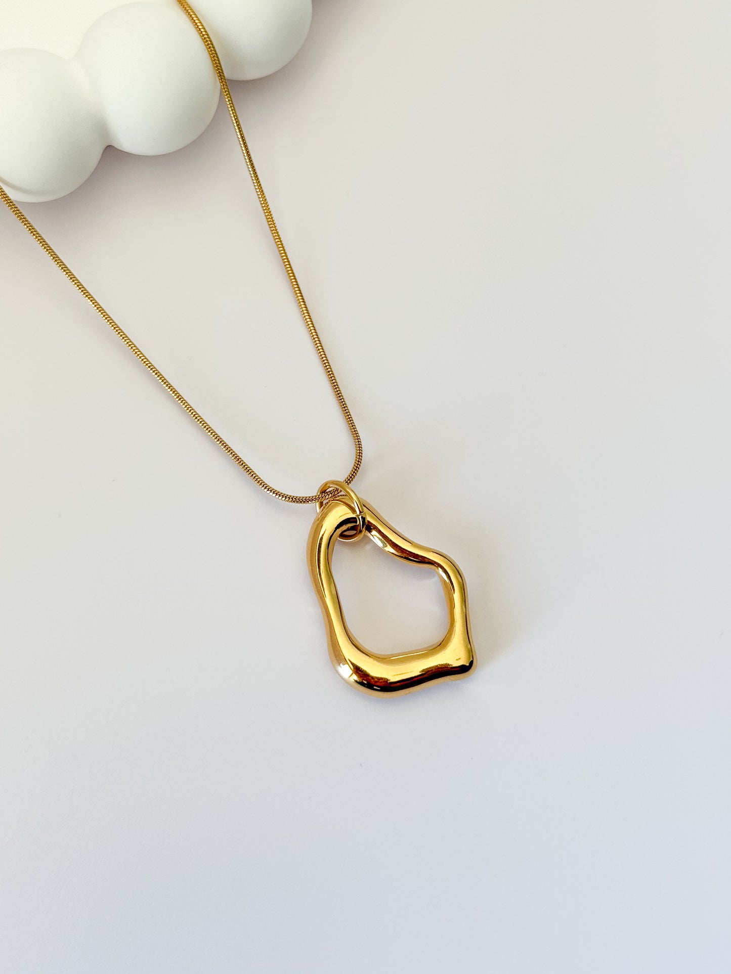 COLLAR STAR