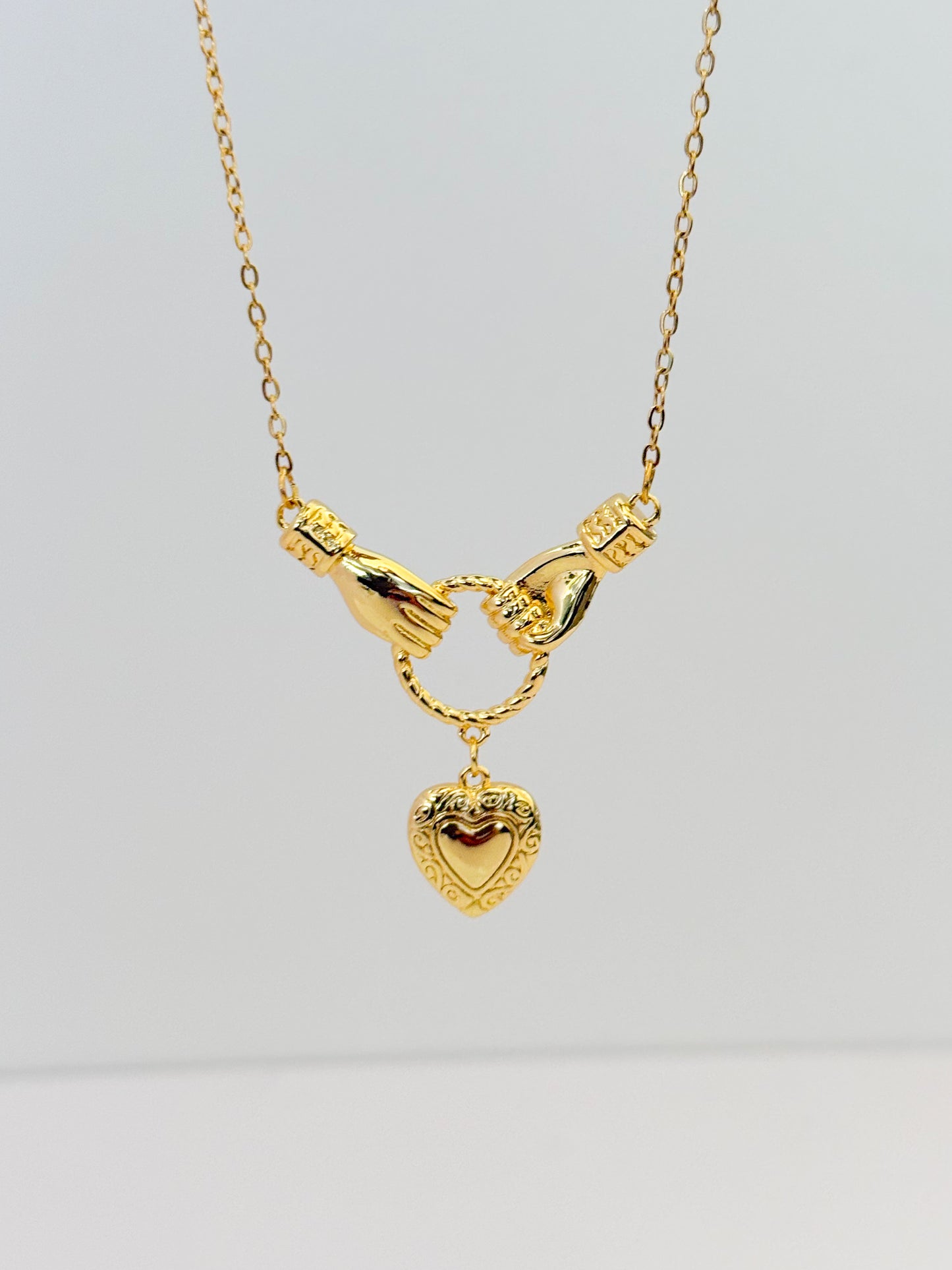 COLLAR MANOS