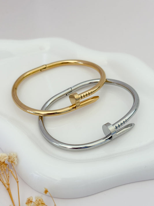 BRAZALETE CLAVO