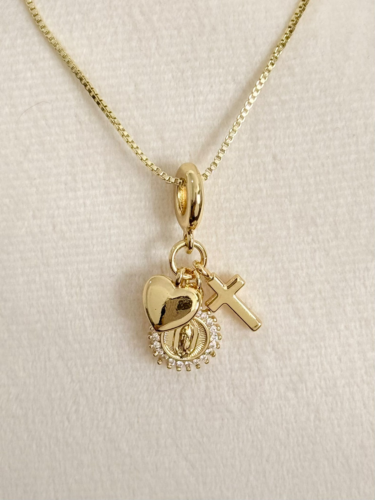 COLLAR VIRGEN MARIA