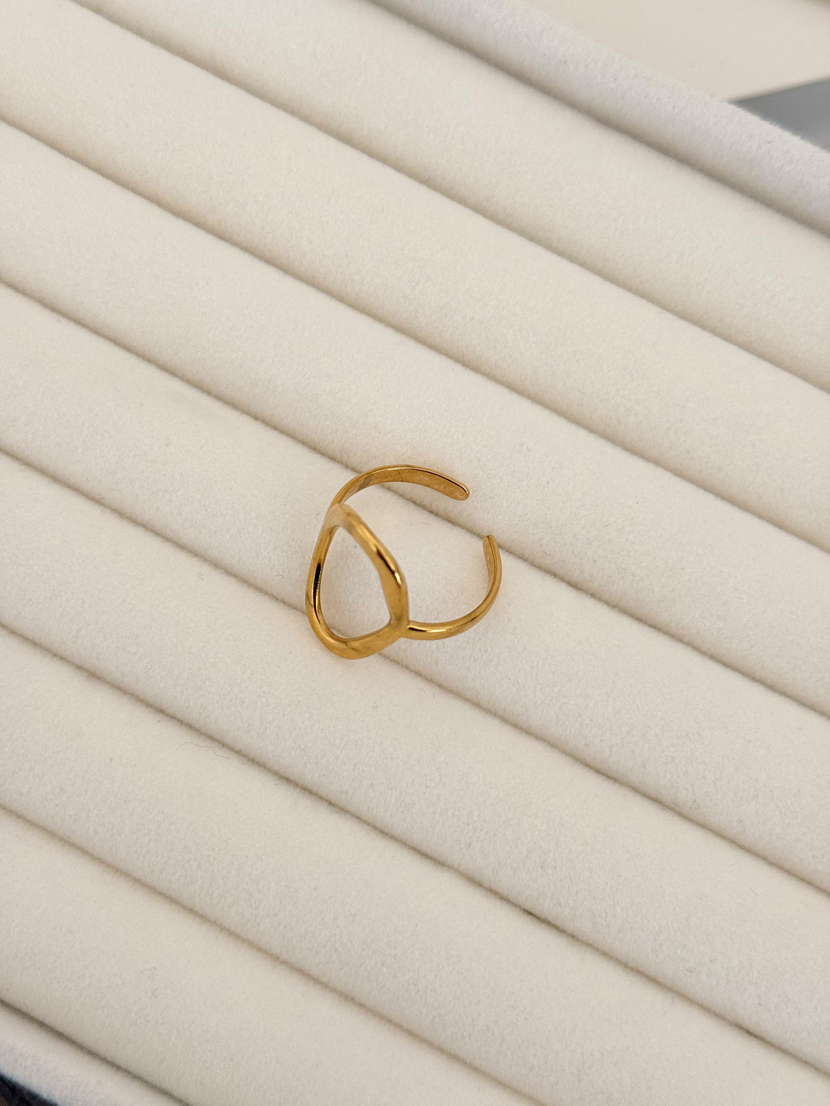 ANILLO OVAL